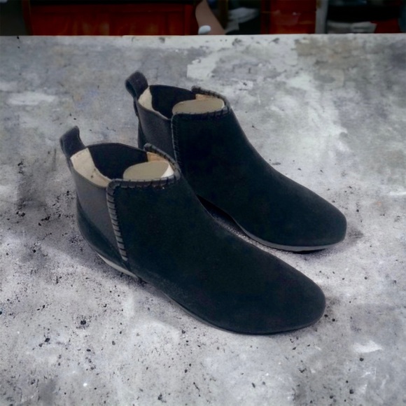 Jack Rogers Tori Suede Booties Black Suede Size 8 Almost NEW Condition! - Picture 8 of 8